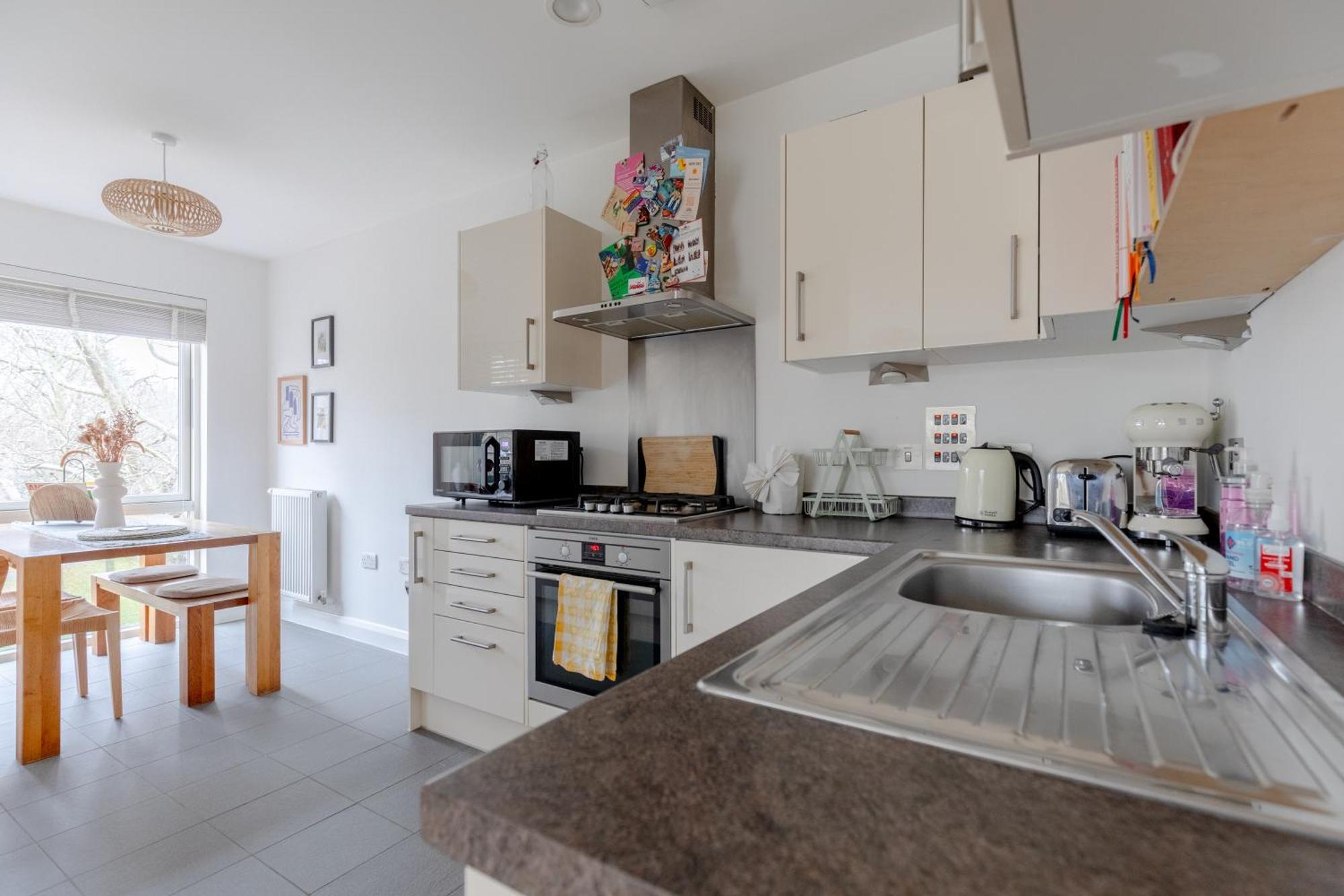 & Modern 1bd Flat With Balcony Hackney! Apartamento Londres