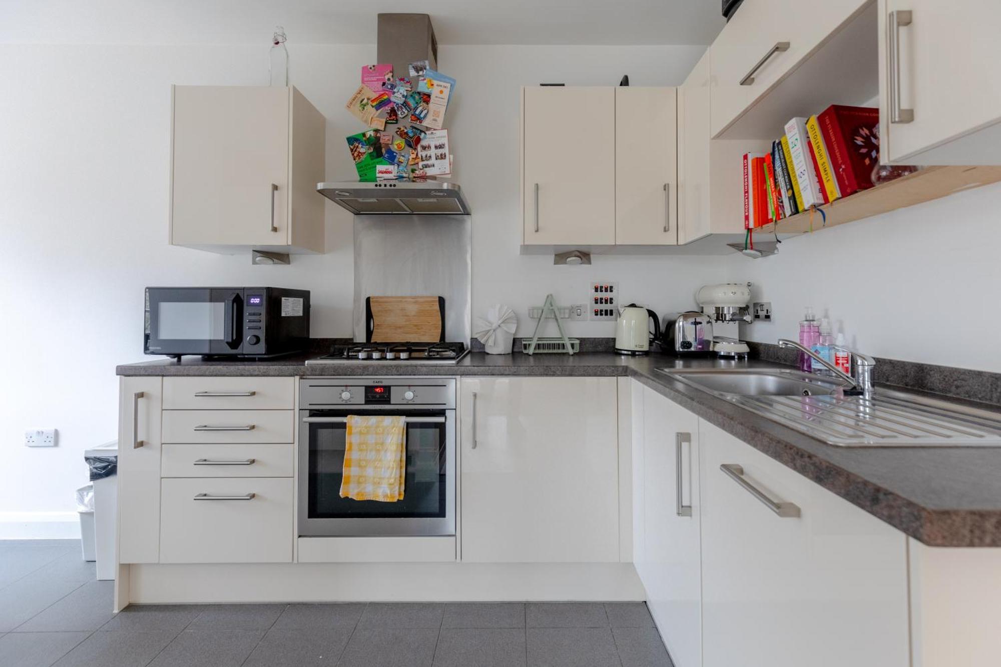 & Modern 1bd Flat With Balcony Hackney! Apartamento