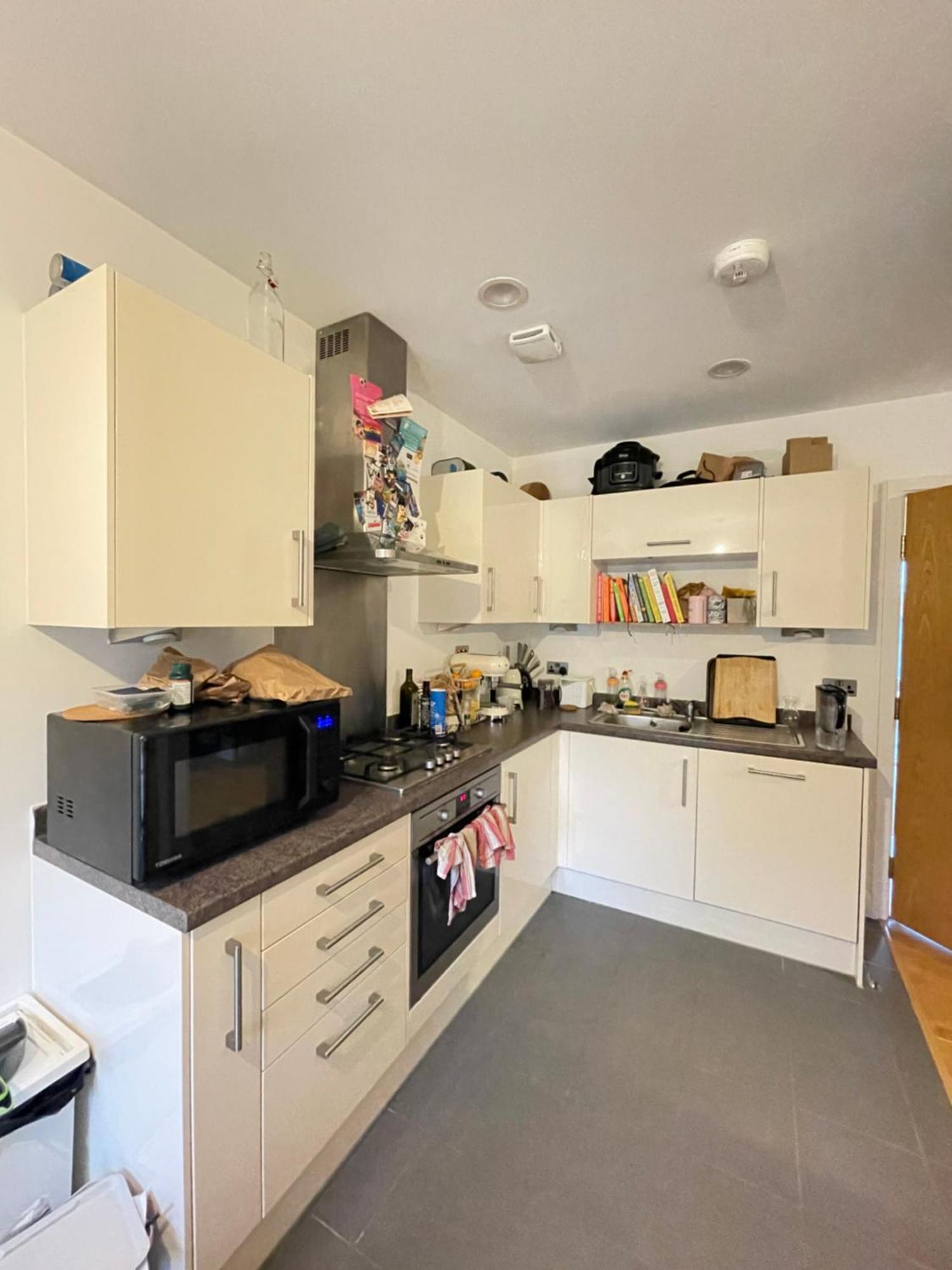 & Modern 1bd Flat With Balcony Hackney! Londen
